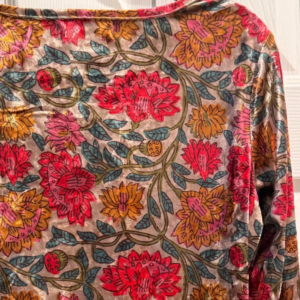 NWT Natural Life Velvet Floral Colorful Long Sleeve top - Picture 6 of 7